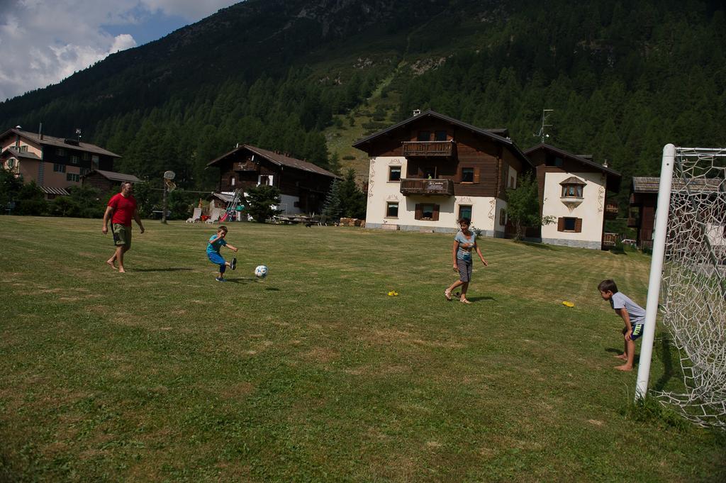 Art Apartments Casa Lapis Livigno Ngoại thất bức ảnh